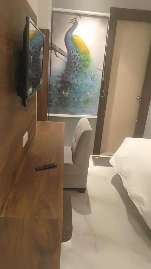 Hotel The Nilsa New Delhi Exterior photo